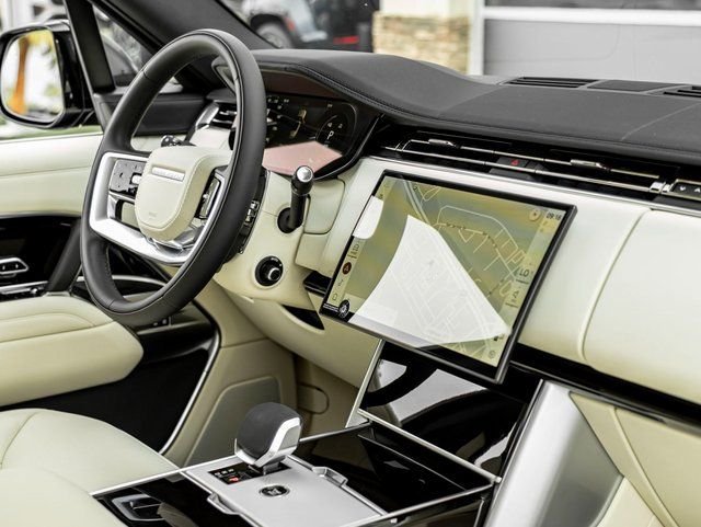 New 2026 Fuji White Land Rover SE image 30
