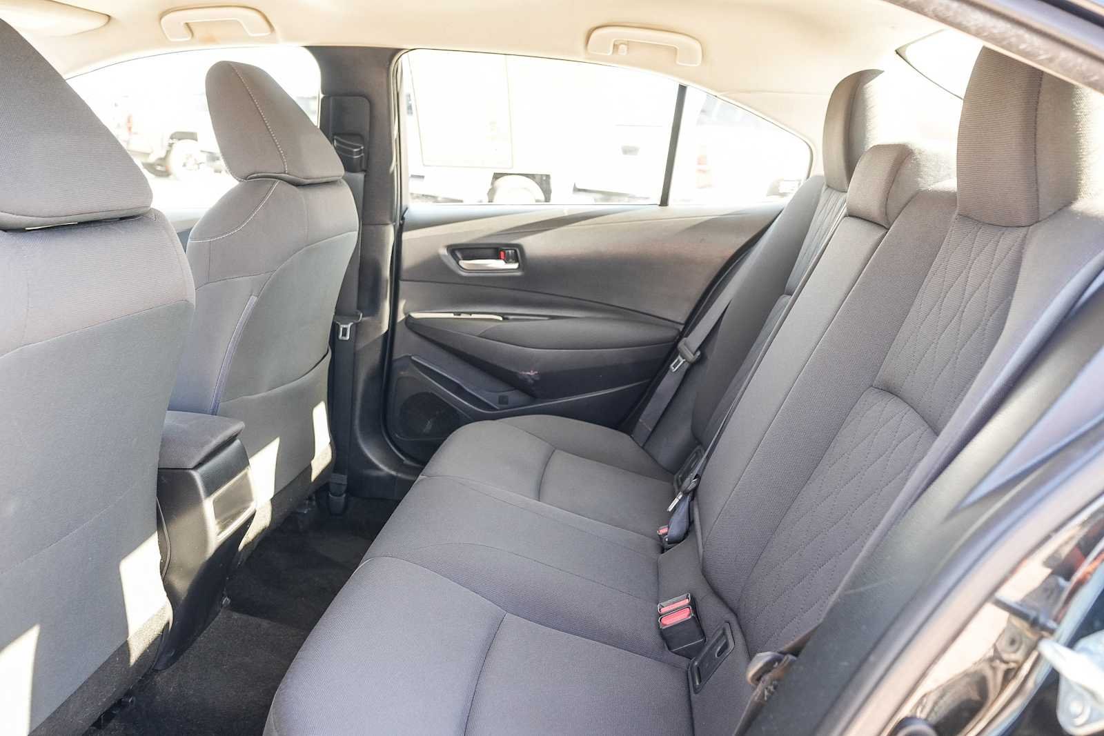 2020 Toyota Corolla LE - Photo 16