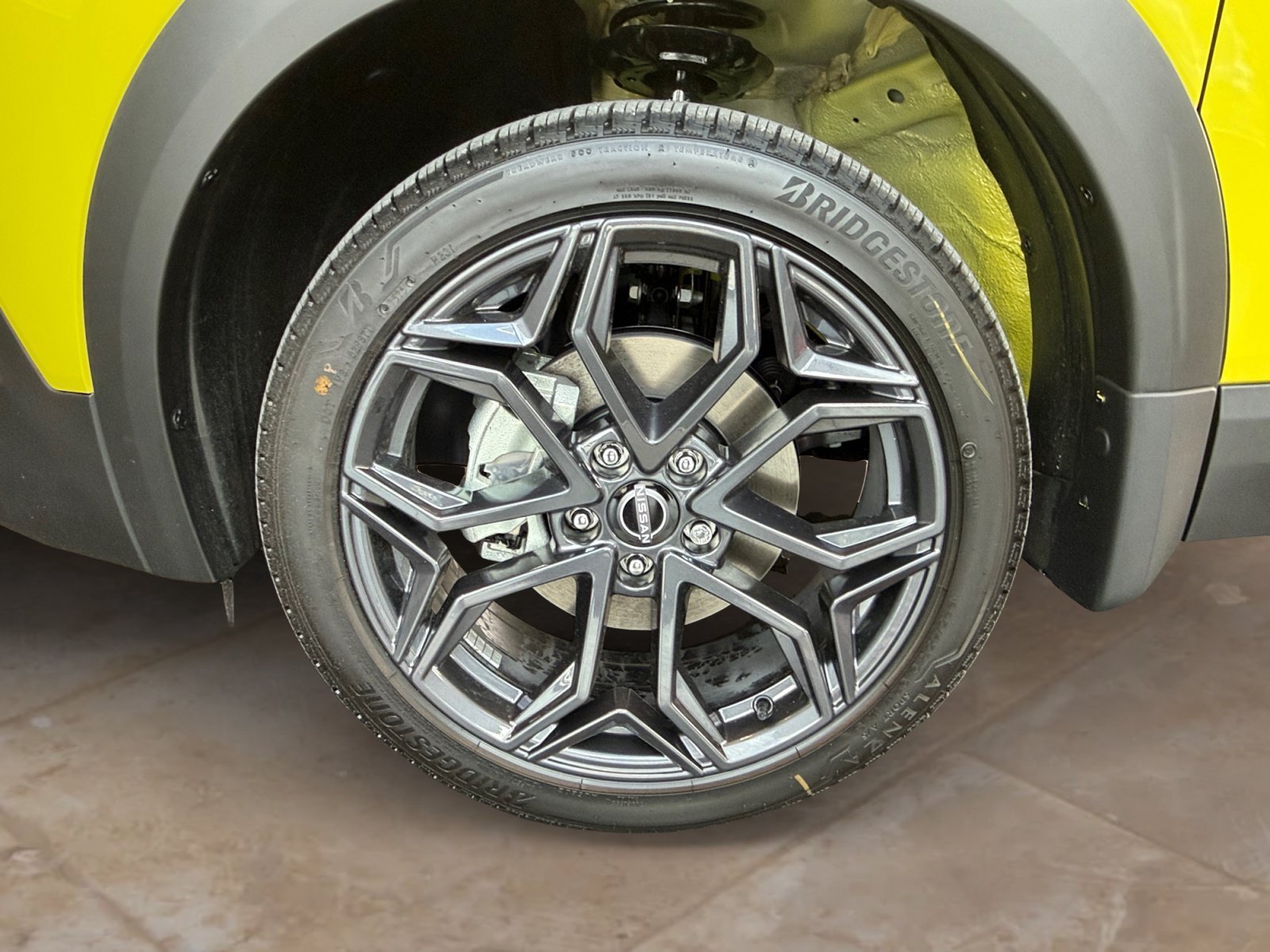New 2026 Yuzu Yellow Metallic/Super Black Nissan SR image 13