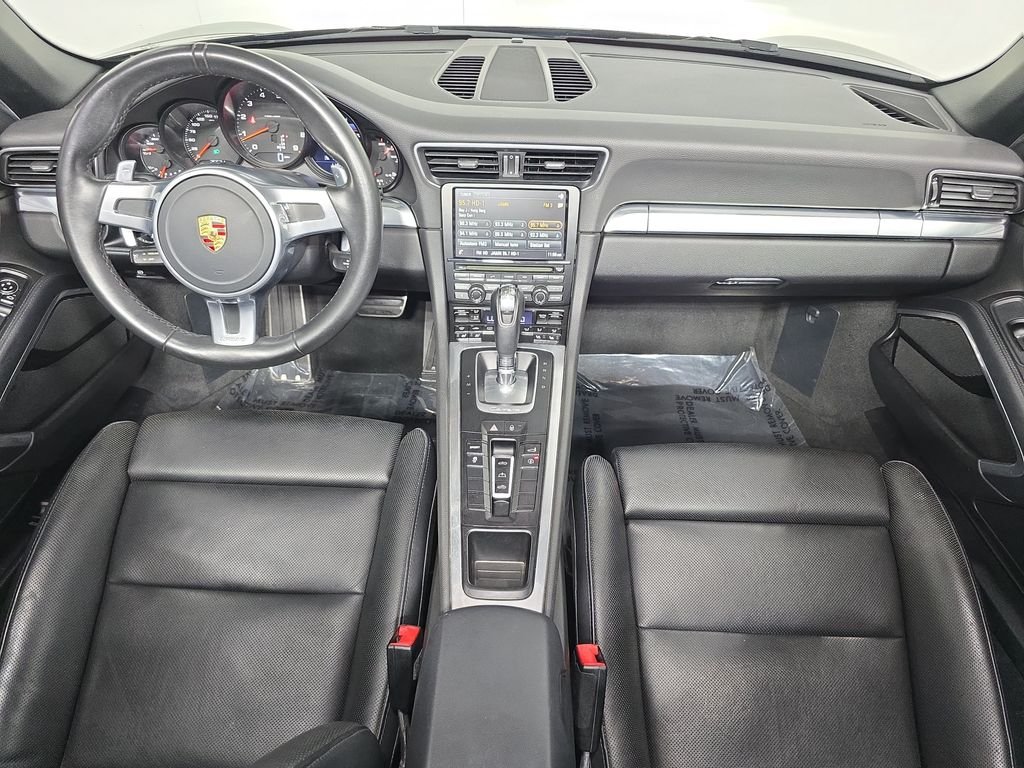 Certified Used 2015  Porsche Carrera 4 image 13
