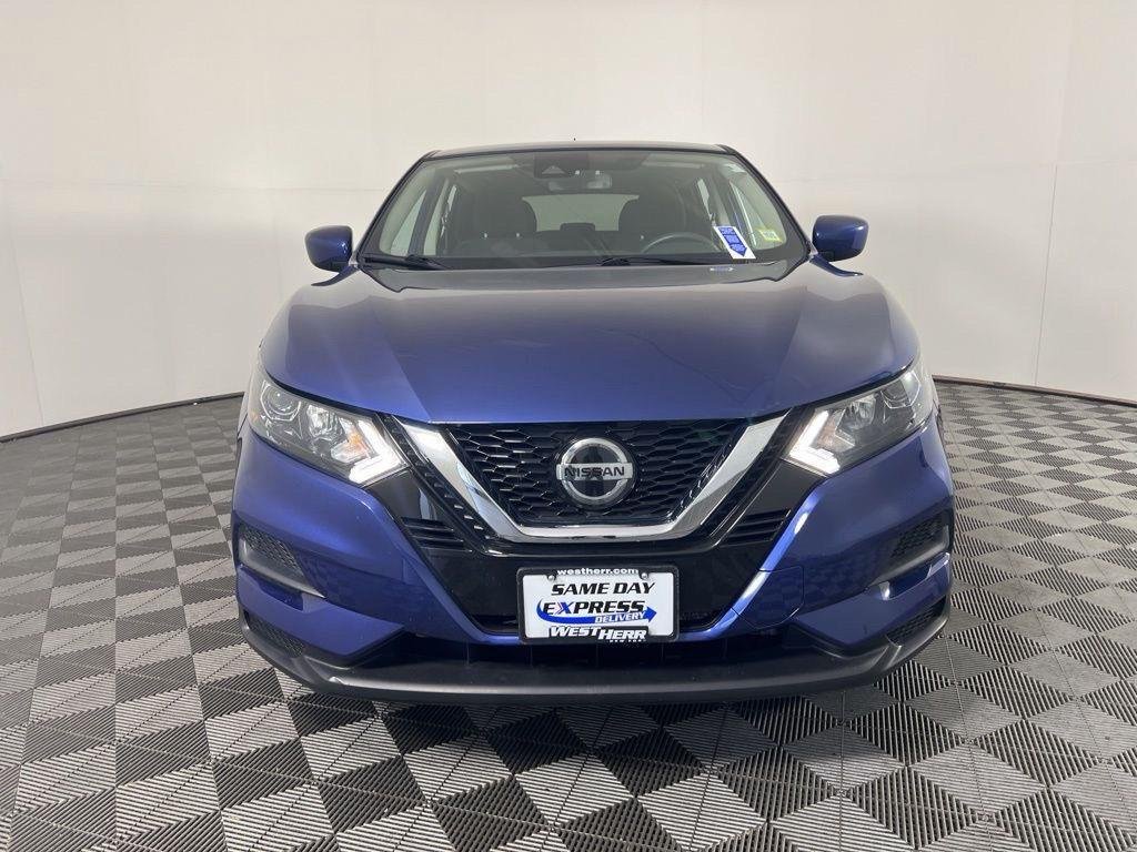 Used 2020 Caspian Blue Metallic Nissan S image 23