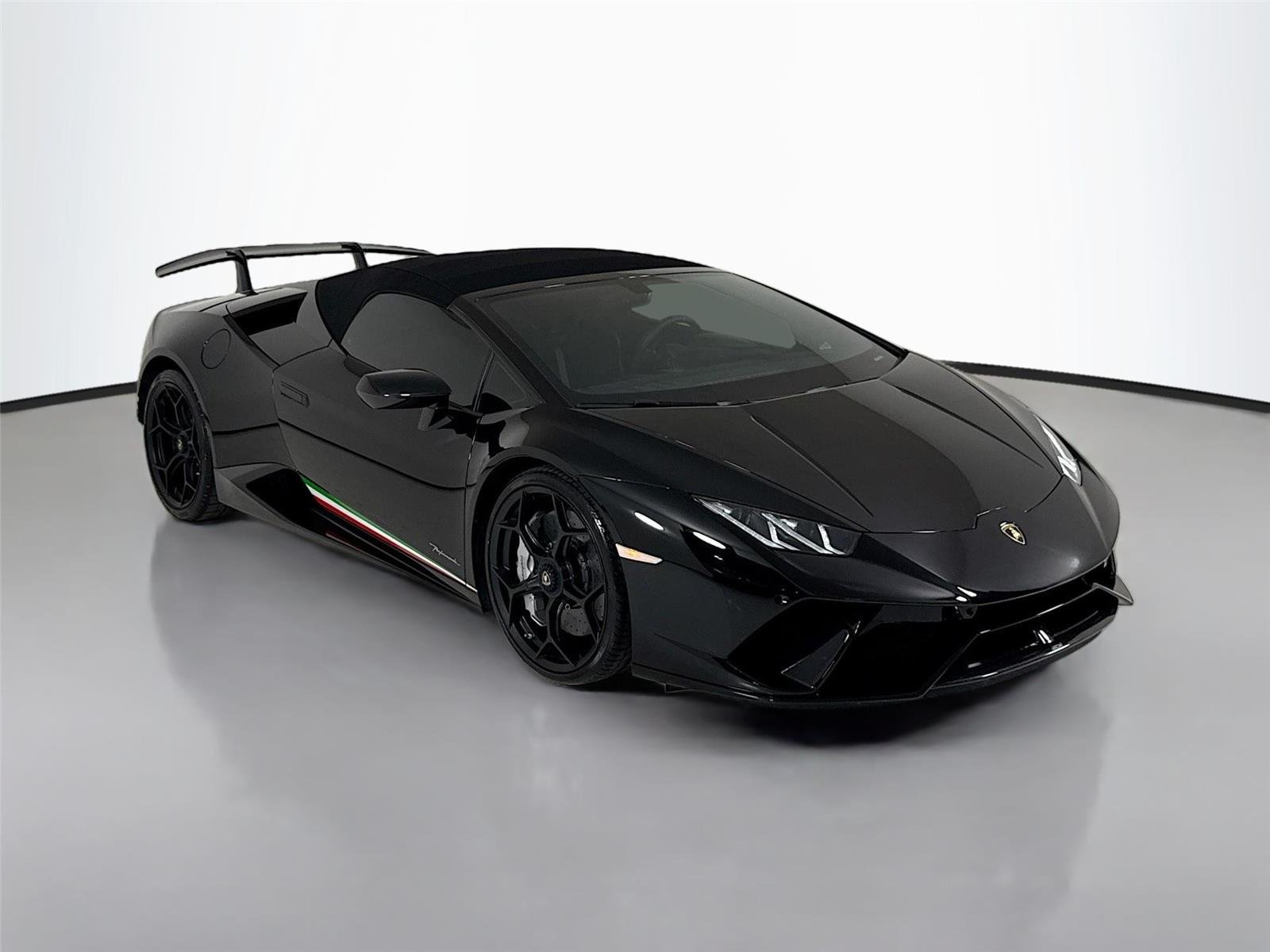 Used 2018 Nero Noctis Lamborghini Performante Spyder | Carbon Buckets | Branding Pkg image 48