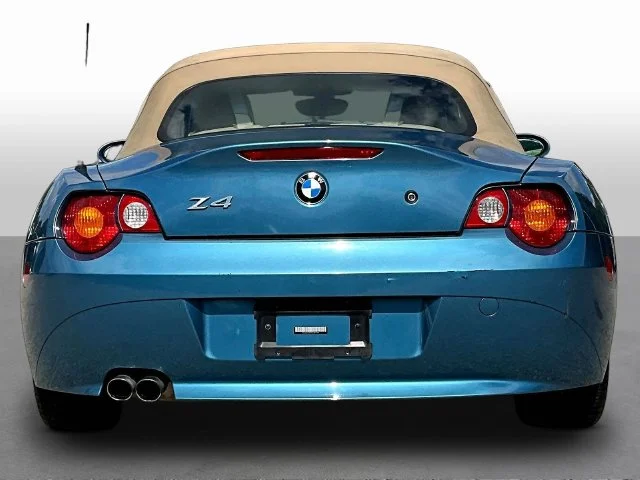 Used 2004 Blue BMW 2.5i image 6