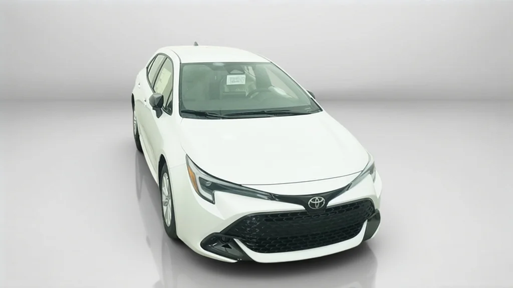 New 2027 Wind Chill Pearl Toyota SE image 4