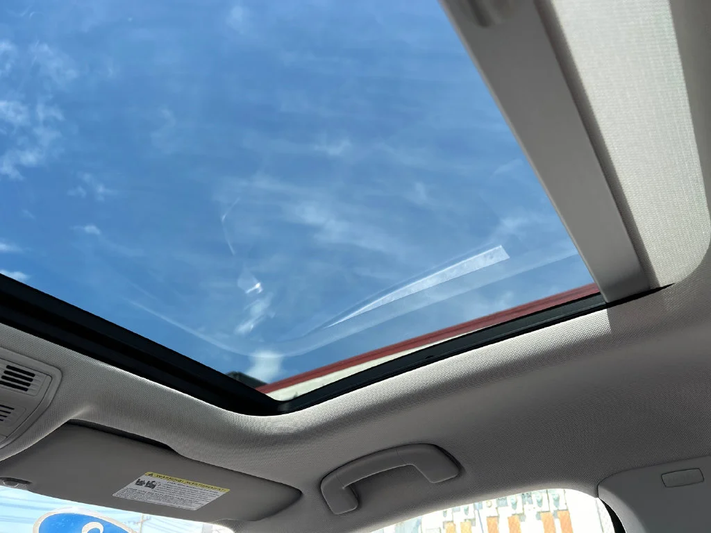 Used 2023 Black Volkswagen 1.5T SE image 28