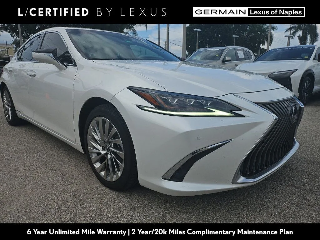 Certified Used 2020 EMINENT WHITE PEARL Lexus 300h Ultra Luxury image 1