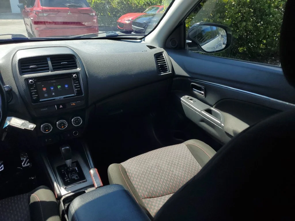 Used 2018  Mitsubishi 2.0 LE image 16