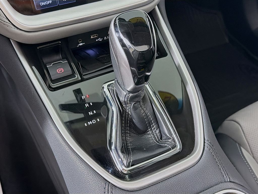Used 2020 Abyss Blue Pearl Subaru Limited image 17