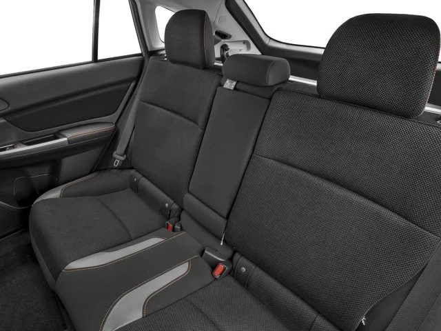 Used 2017 Ice Silver Metallic Subaru Limited image 17