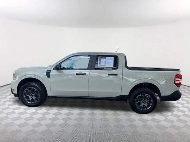 Used 2024 Beige Ford XLT image 8