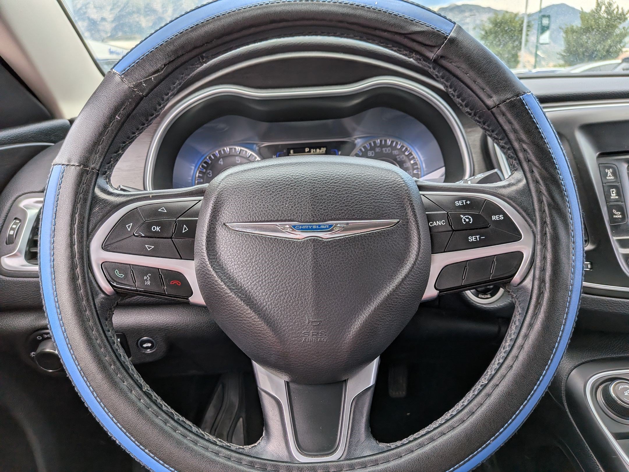 Used 2016 Vivid Blue Pearlcoat Chrysler Limited image 14