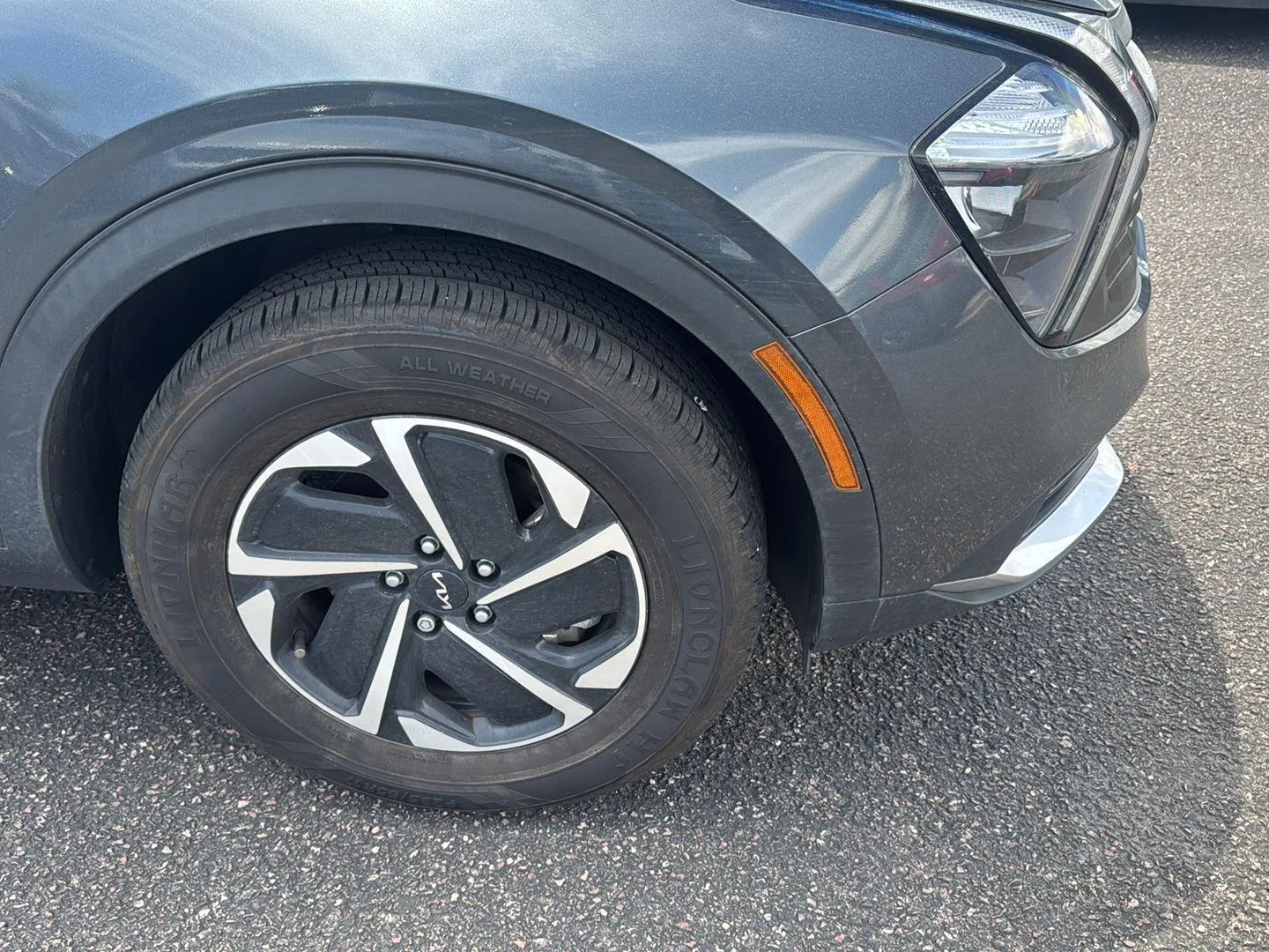 Used 2023 Gravity Gray Kia LX image 3