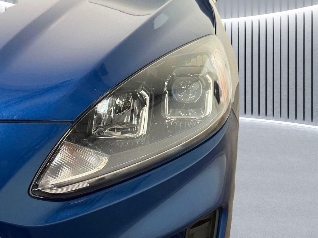 Used 2022 Blue Ford SE image 17