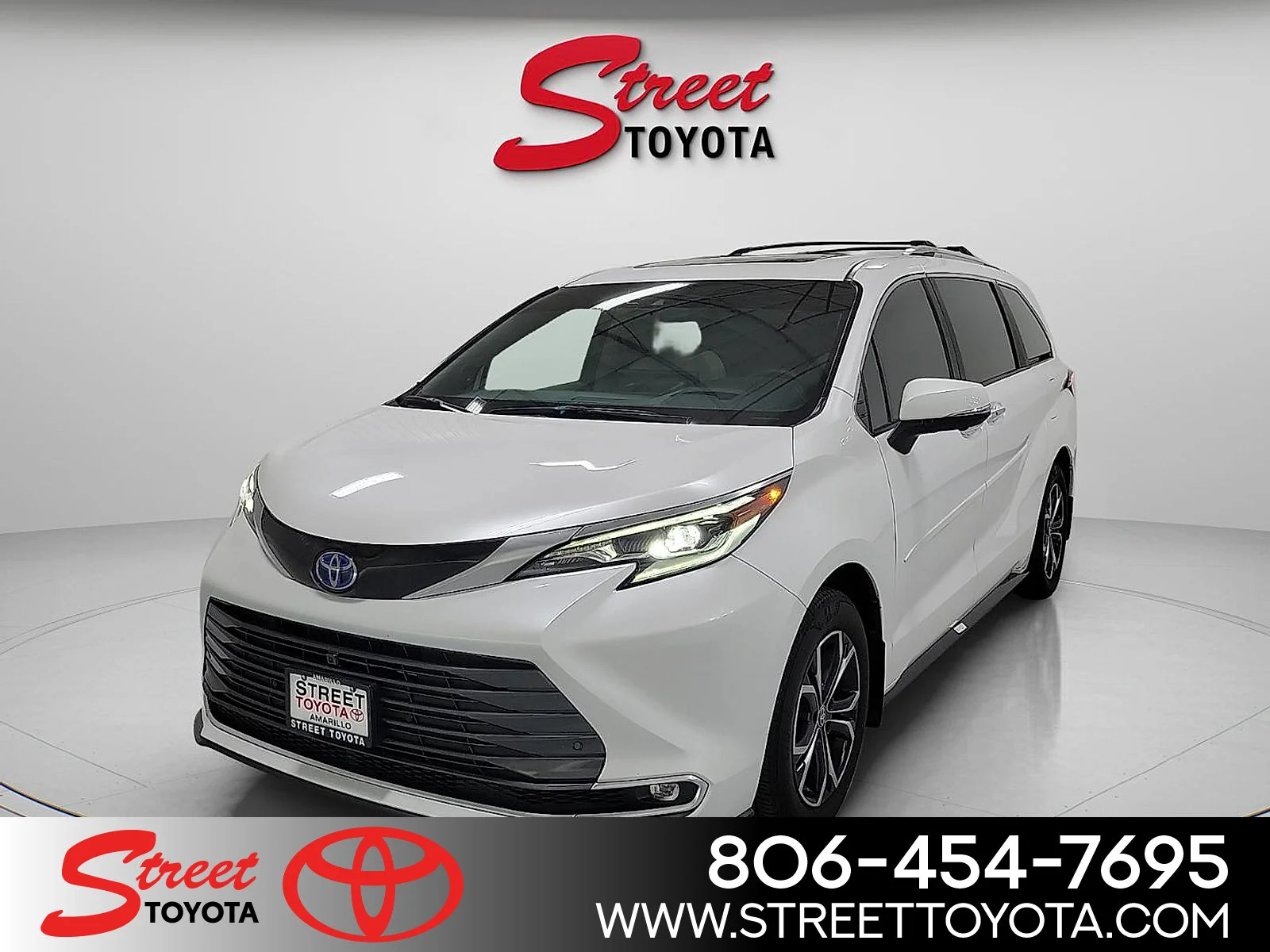 2025 Toyota Sienna Platinum