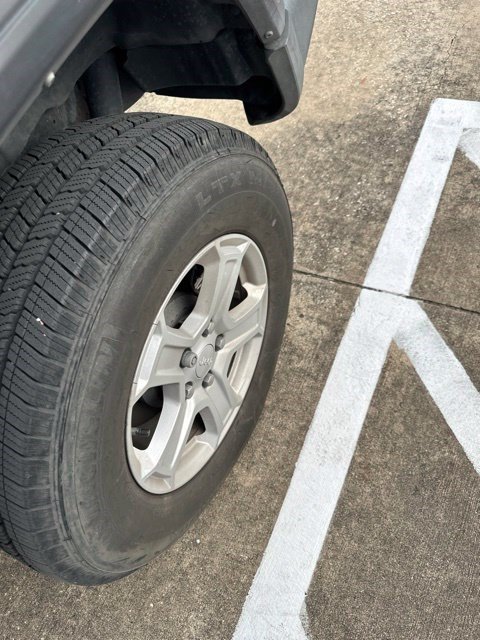 Used 2022 Bright White Clearcoat Jeep Unlimited Sport S image 2