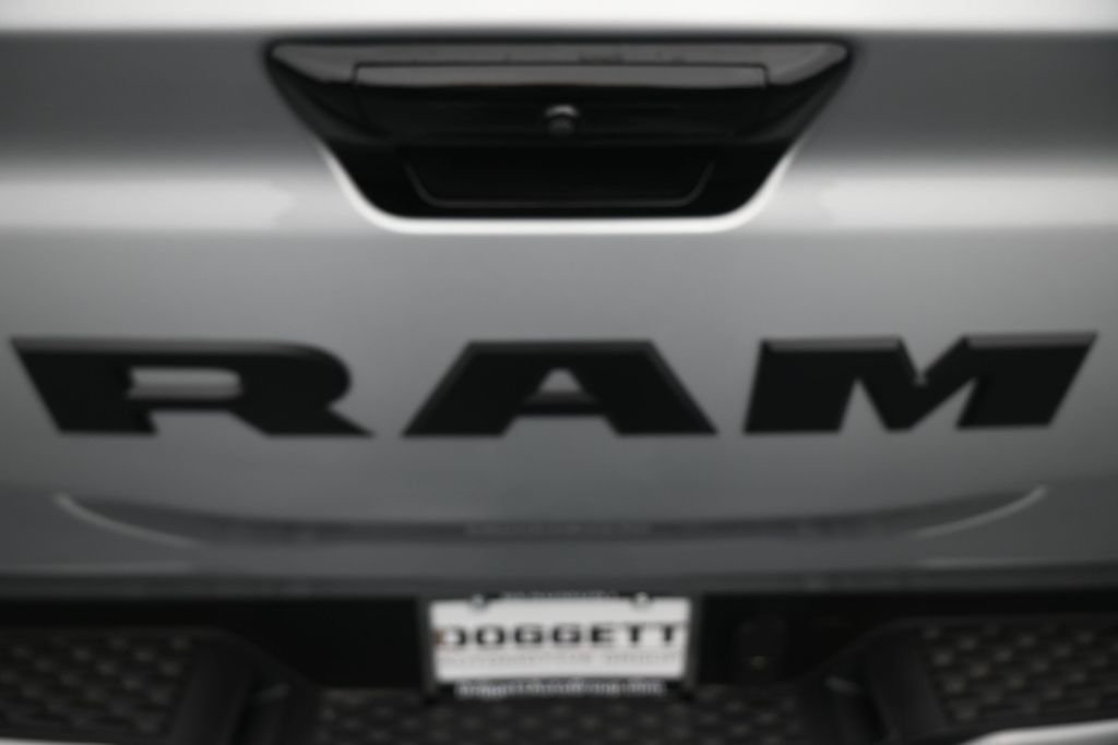 New 2026 Silver Zynith Exterior Paint RAM Big Horn/Lone Star image 12