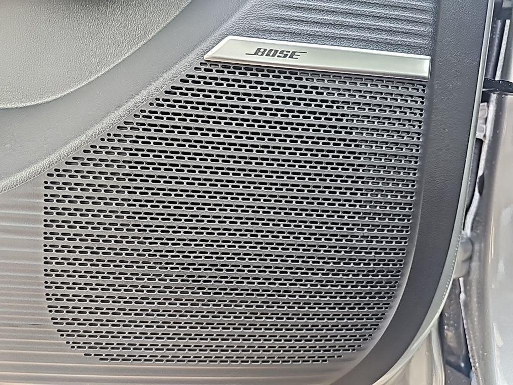 2026 Hyundai Santa Fe Limited - Photo 13
