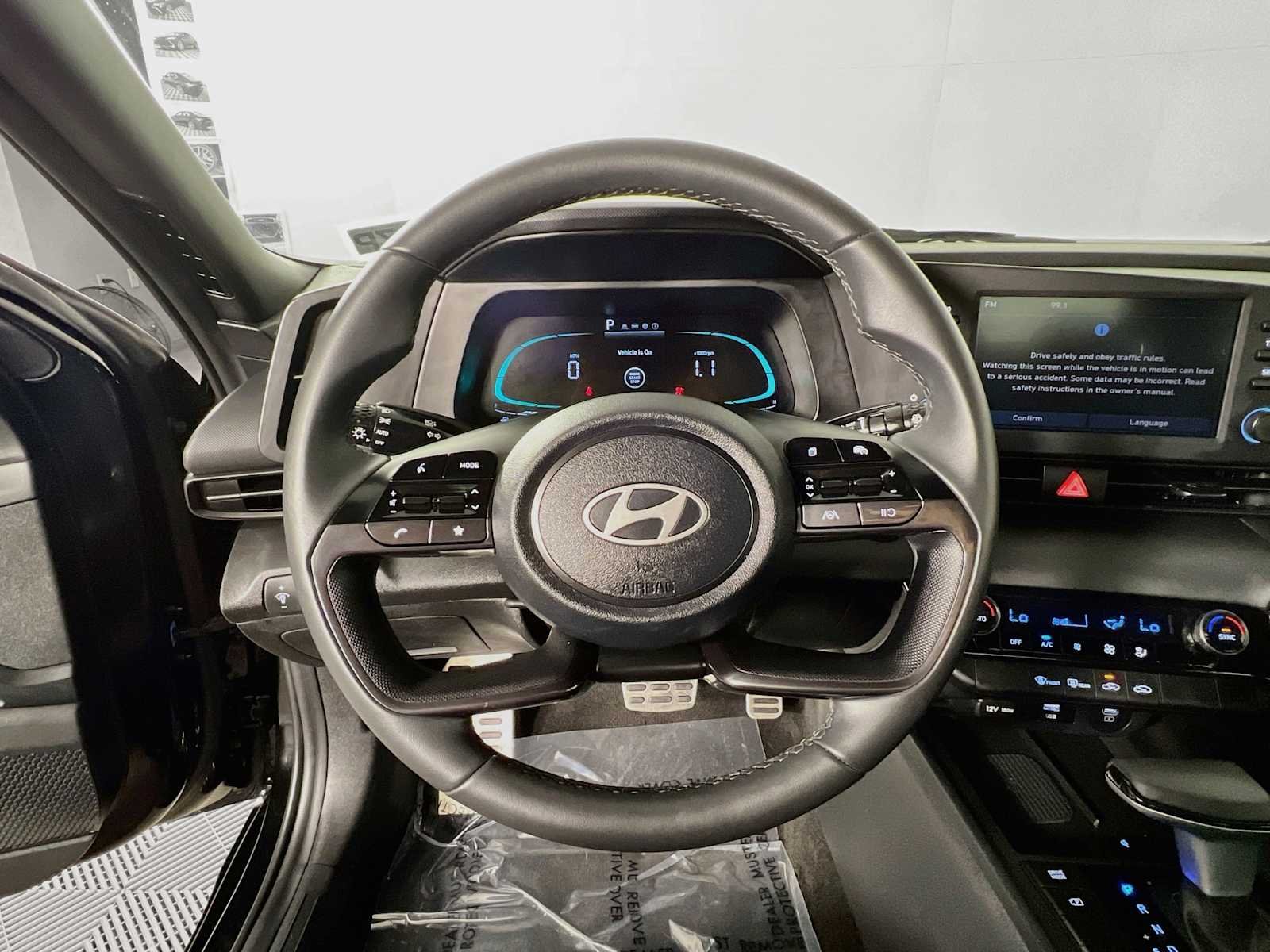 Used 2026 Abyss Black Hyundai SEL Sport image 11