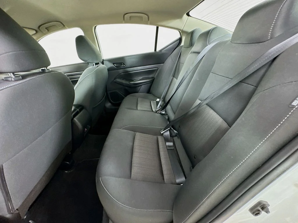 Used 2025 White Nissan 2.5 SV image 28