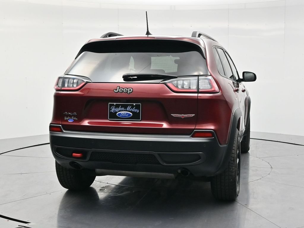 Used 2020 Velvet Red Pearlcoat Jeep Trailhawk image 5