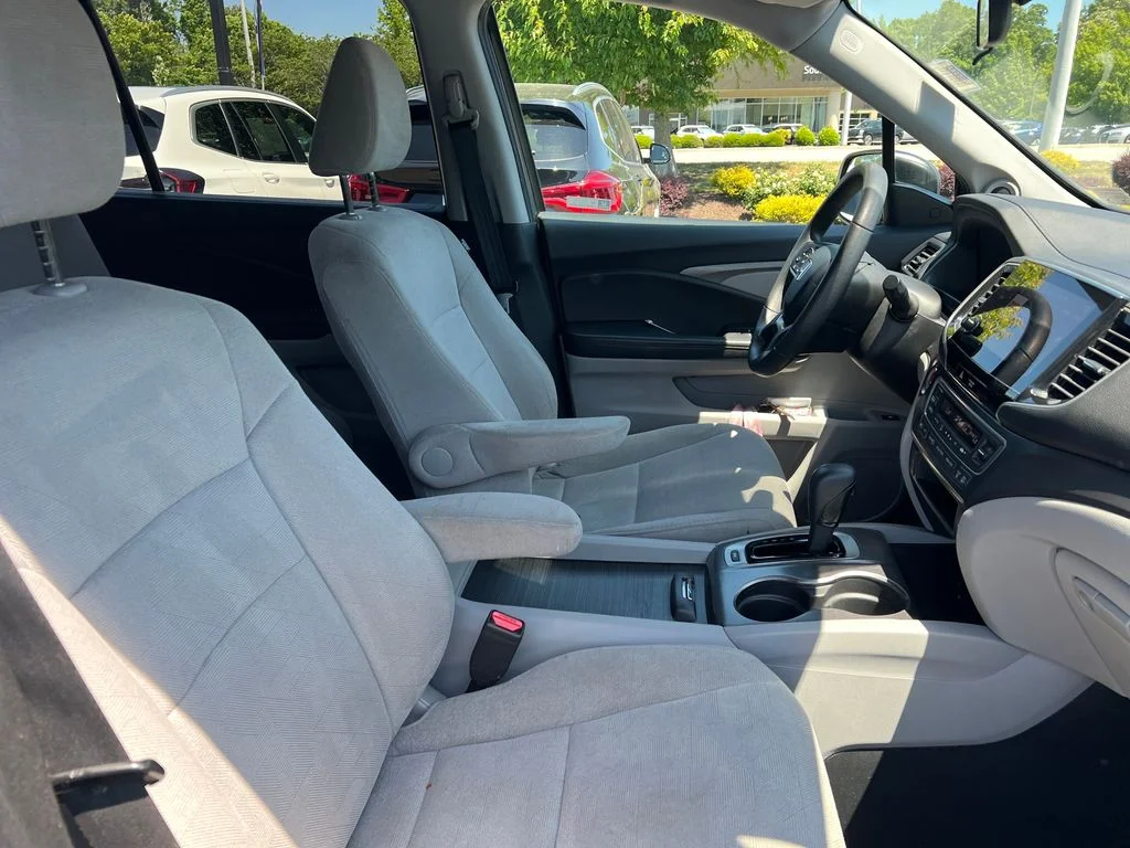 Used 2020 Gray Honda EX image 28