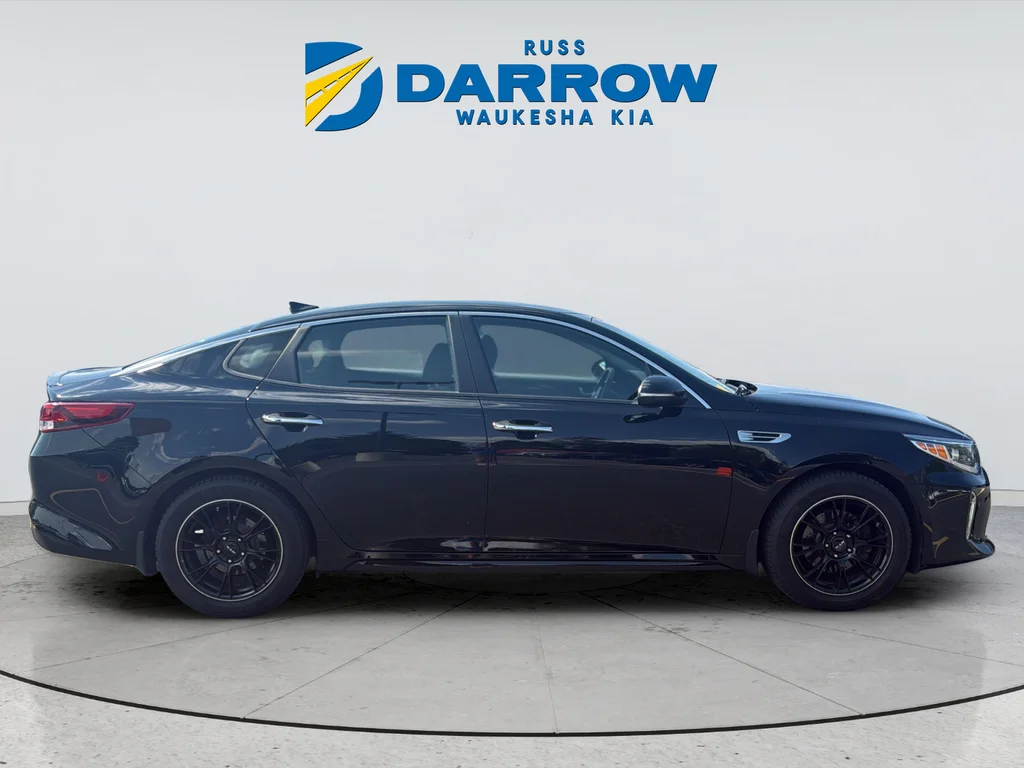 Used 2018 Black Kia S image 6