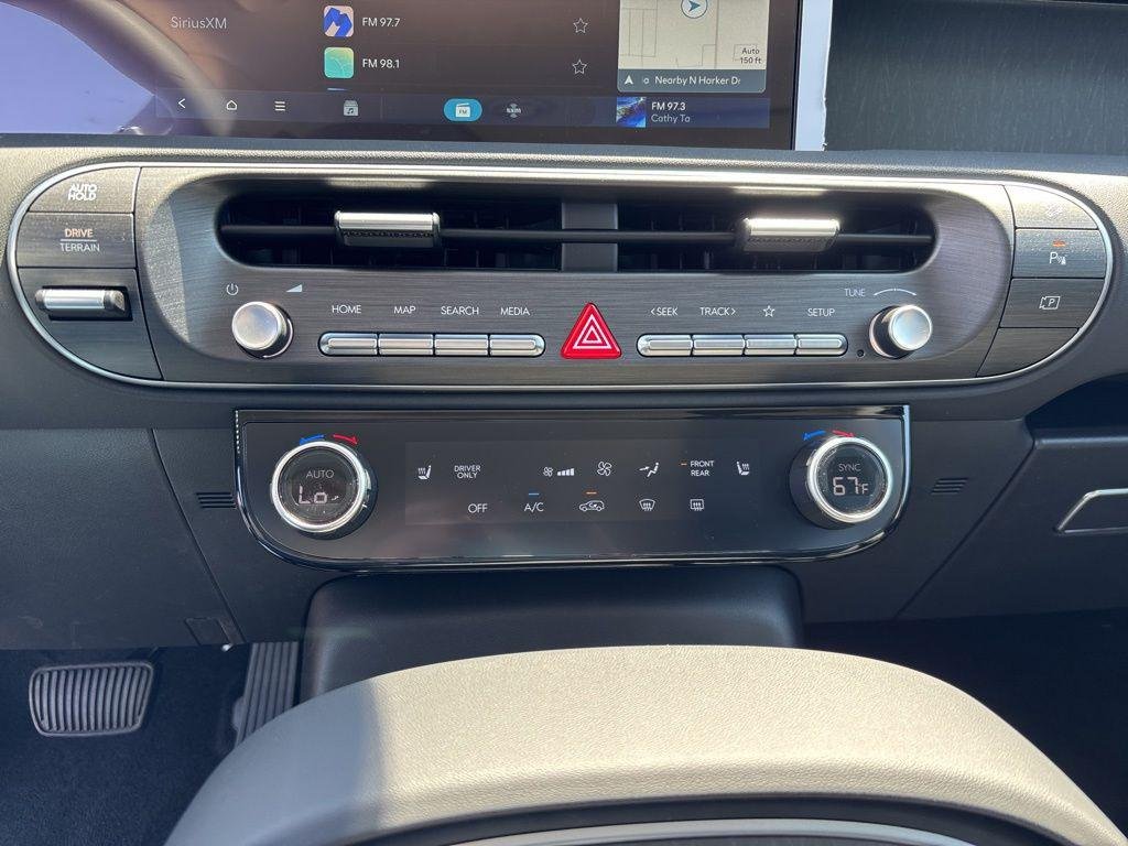 New 2026 Abyss Black Hyundai SEL 7P image 27