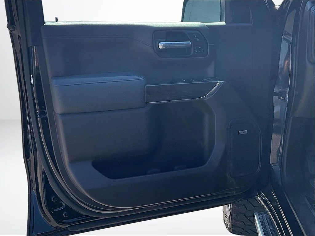 Used 2020 Black GMC Denali image 24