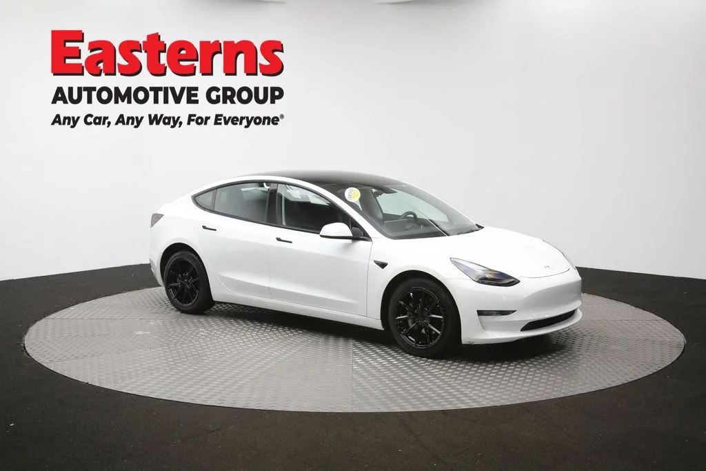 Used 2023 White Tesla Base image 44