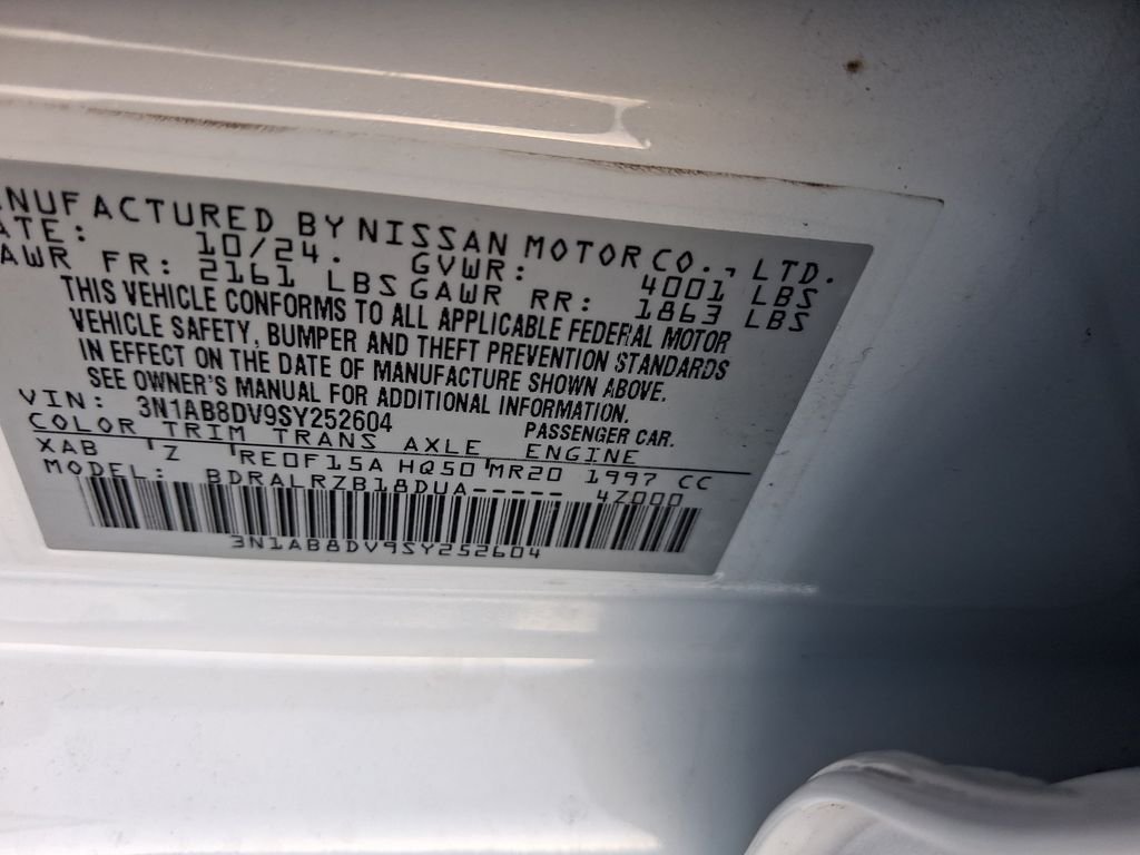 Used 2025 White Nissan SR image 30