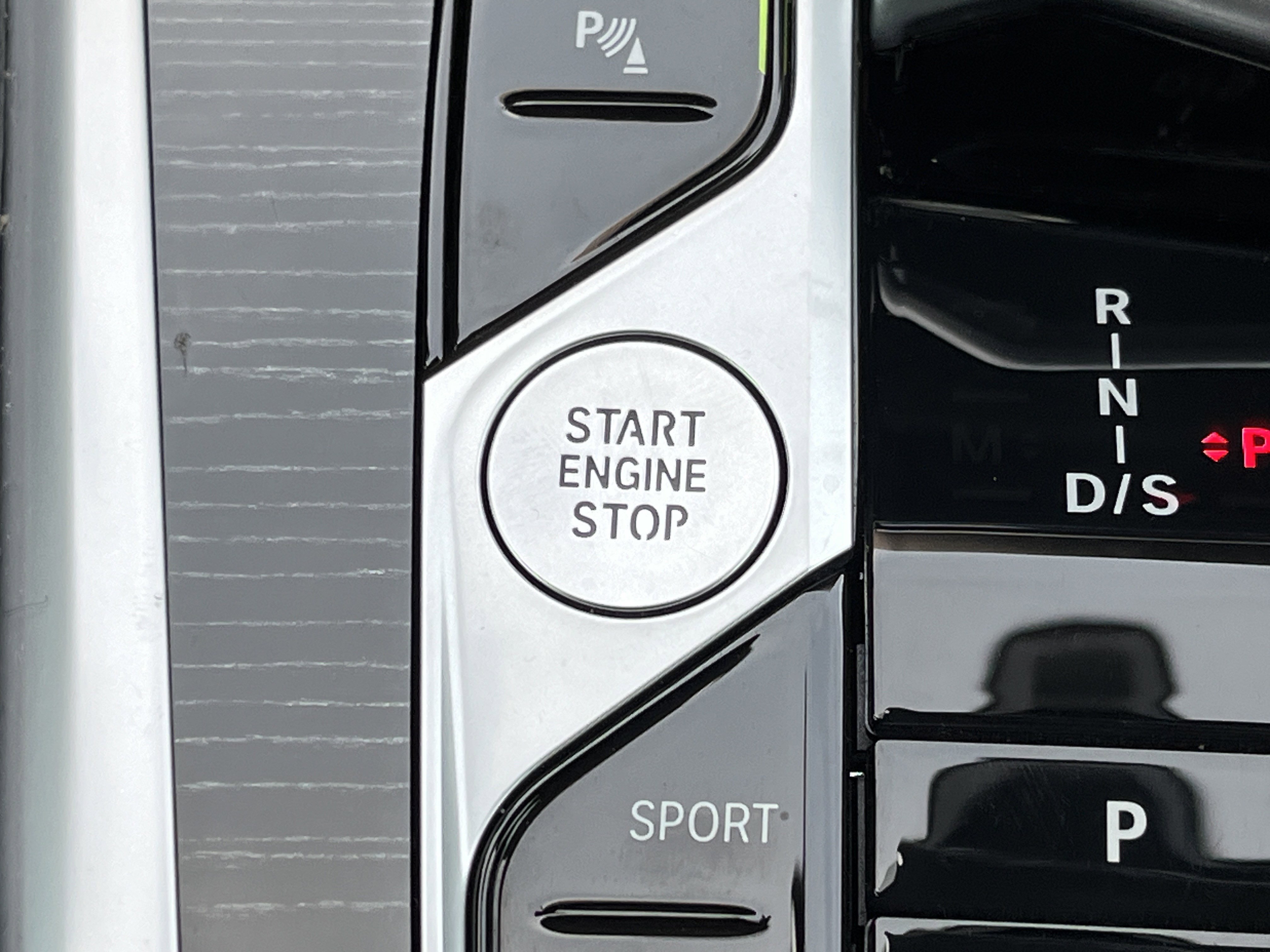 Used 2026 Black Sapphire Metallic BMW xDrive40i image 10