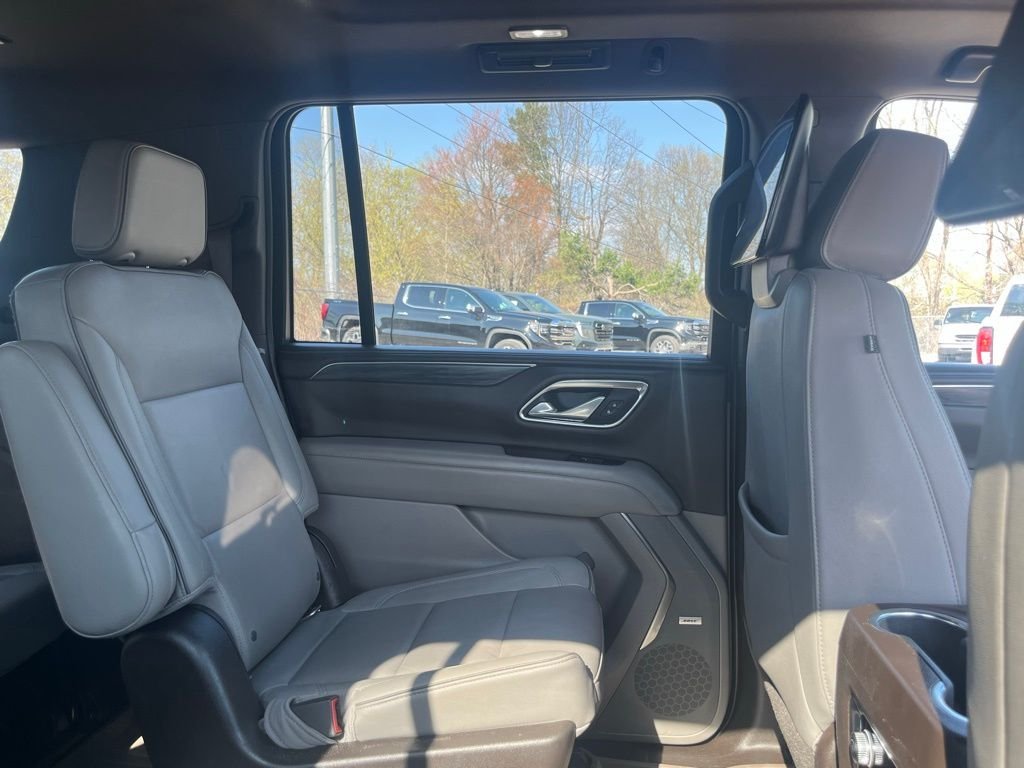Used 2021 White Frost GMC SLT image 43