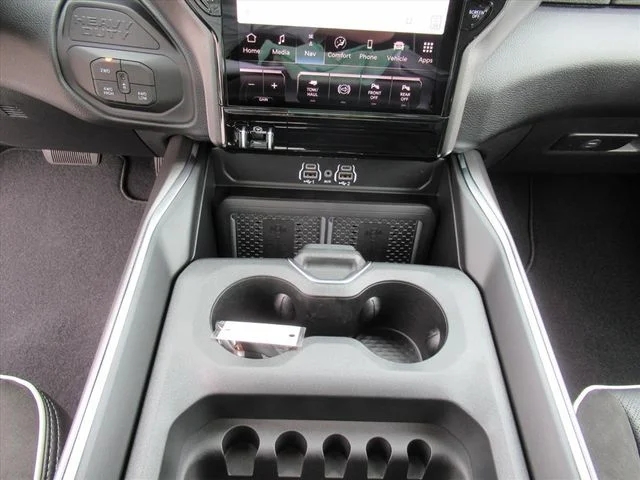 2026 RAM 2500 Laramie - Photo 23