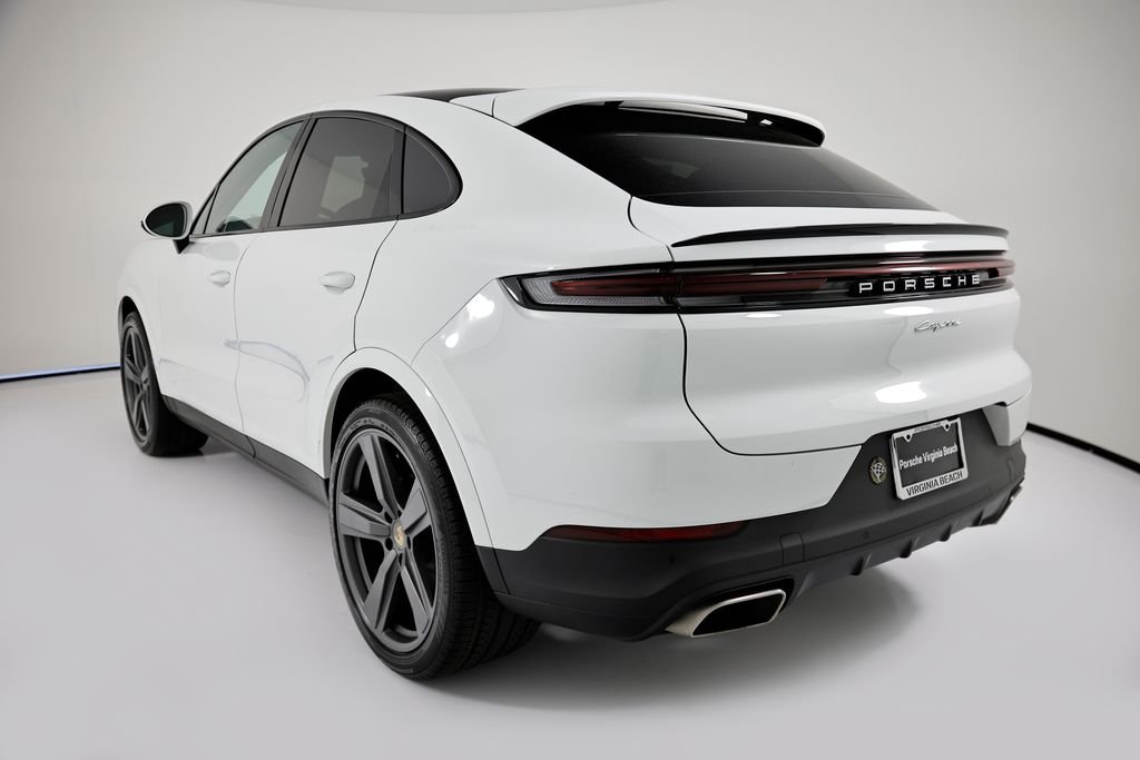 Used 2024 White Porsche  image 3