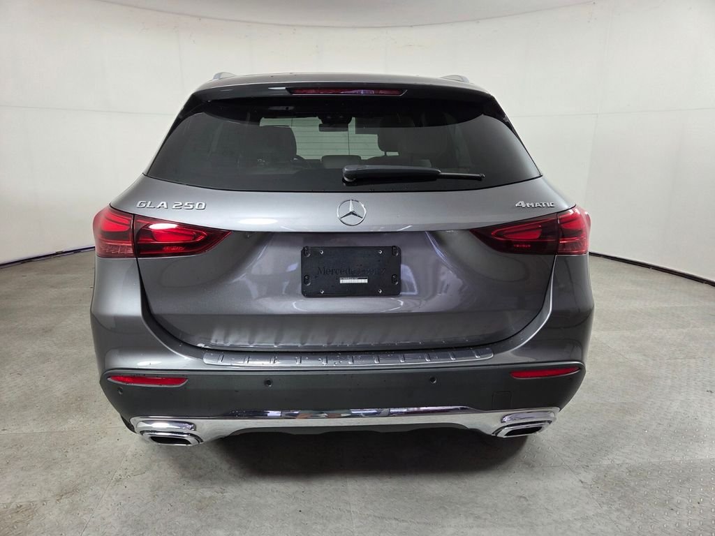 Certified Used 2025 Gray Mercedes-Benz GLA 250 image 6
