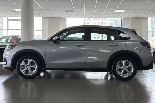 Used 2023 Lunar Silver Metallic Honda LX image 10