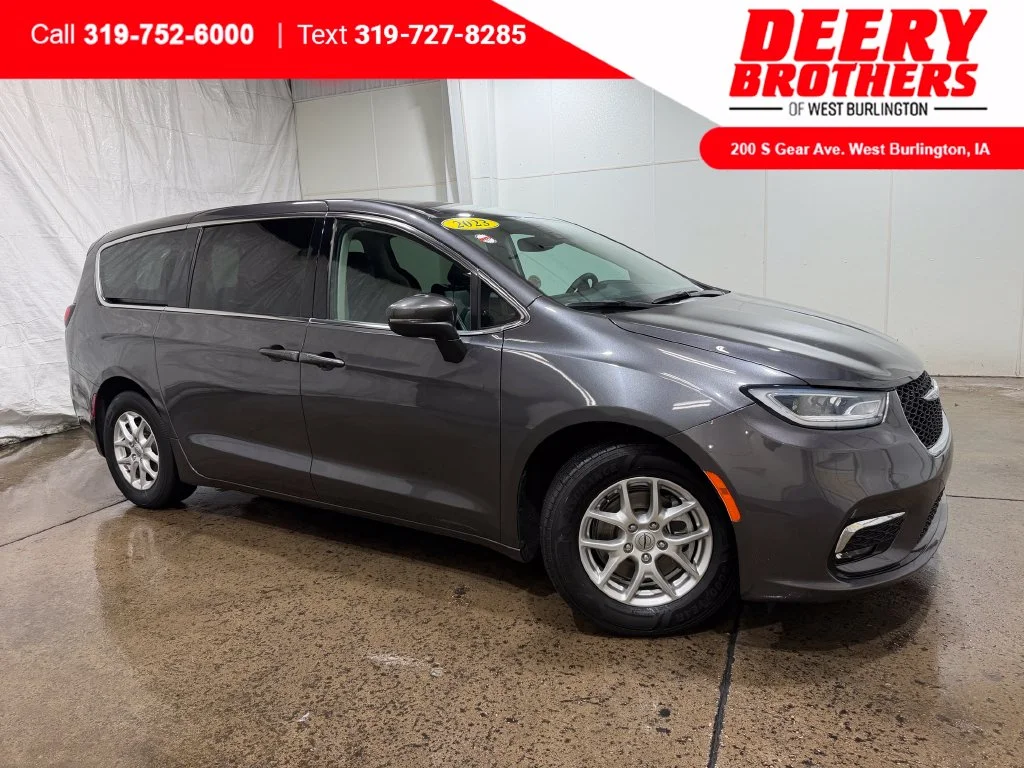 2023 Chrysler Pacifica Touring L