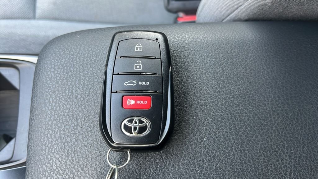 Used 2025  Toyota LE image 23