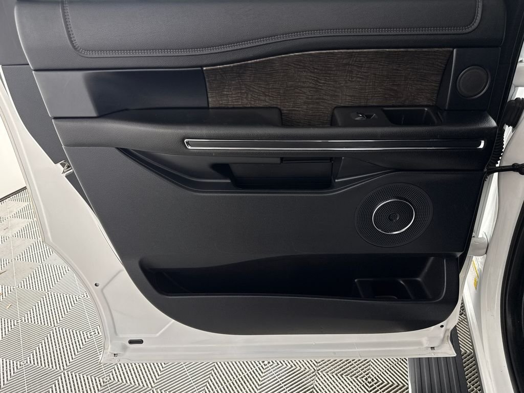 2021 Ford Expedition Limited - Photo 12
