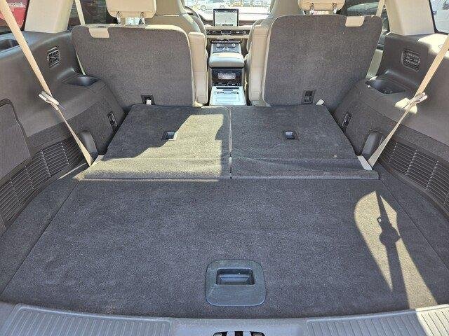 Used 2023 Flight Blue Metallic Clearcoat Lincoln Reserve image 31