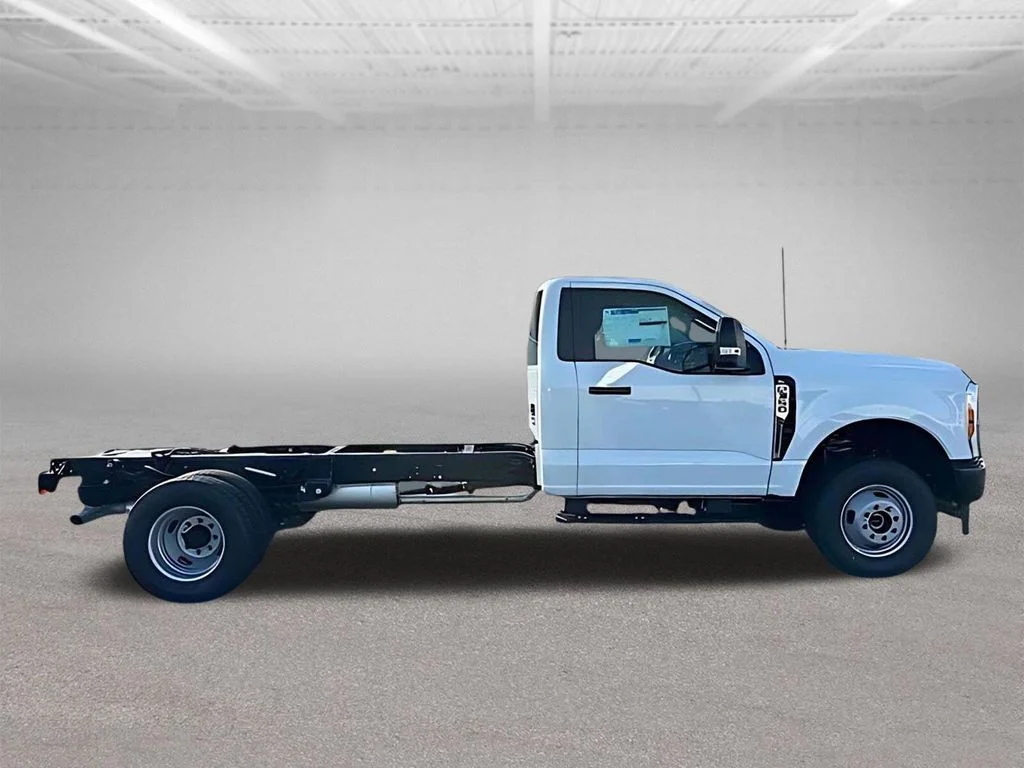 New 2026 White Ford XL image 11