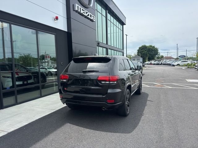 Used 2015 Black Jeep Altitude image 3