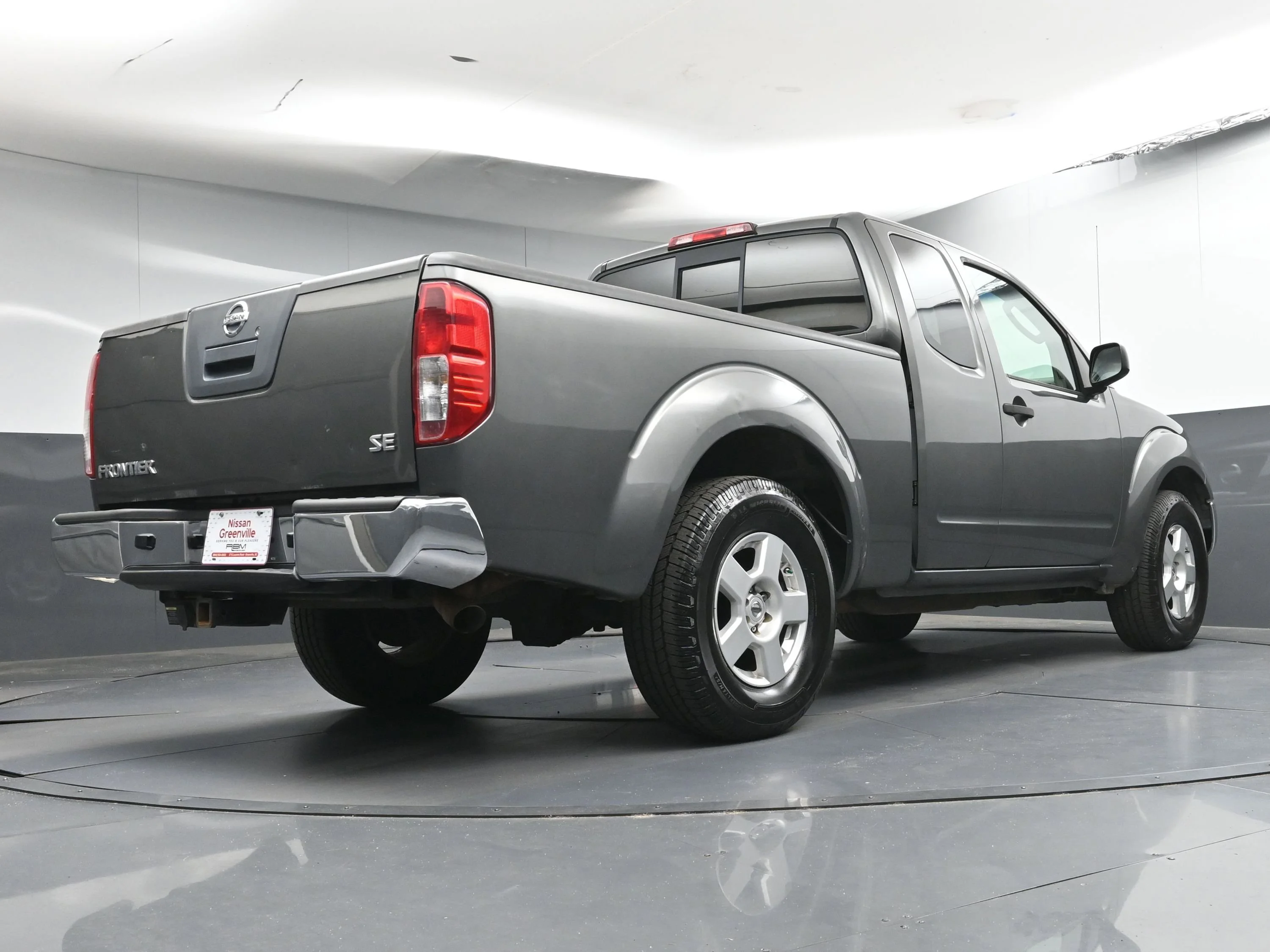 Used 2007 Storm Gray Nissan SE image 19