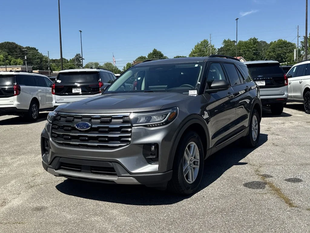 New 2026 Gray Ford Active image 3