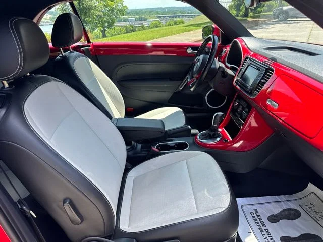 Used 2017 Red Volkswagen 1.8T SE image 10