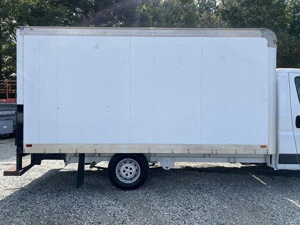 Used 2014 White Ram Base image 50