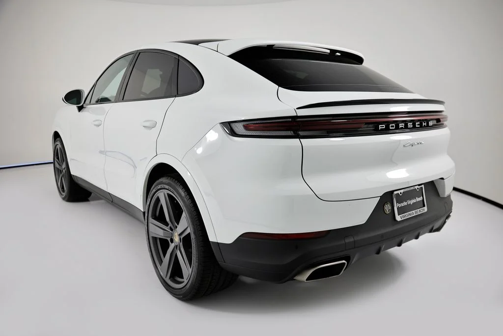Used 2024 White Porsche  image 3