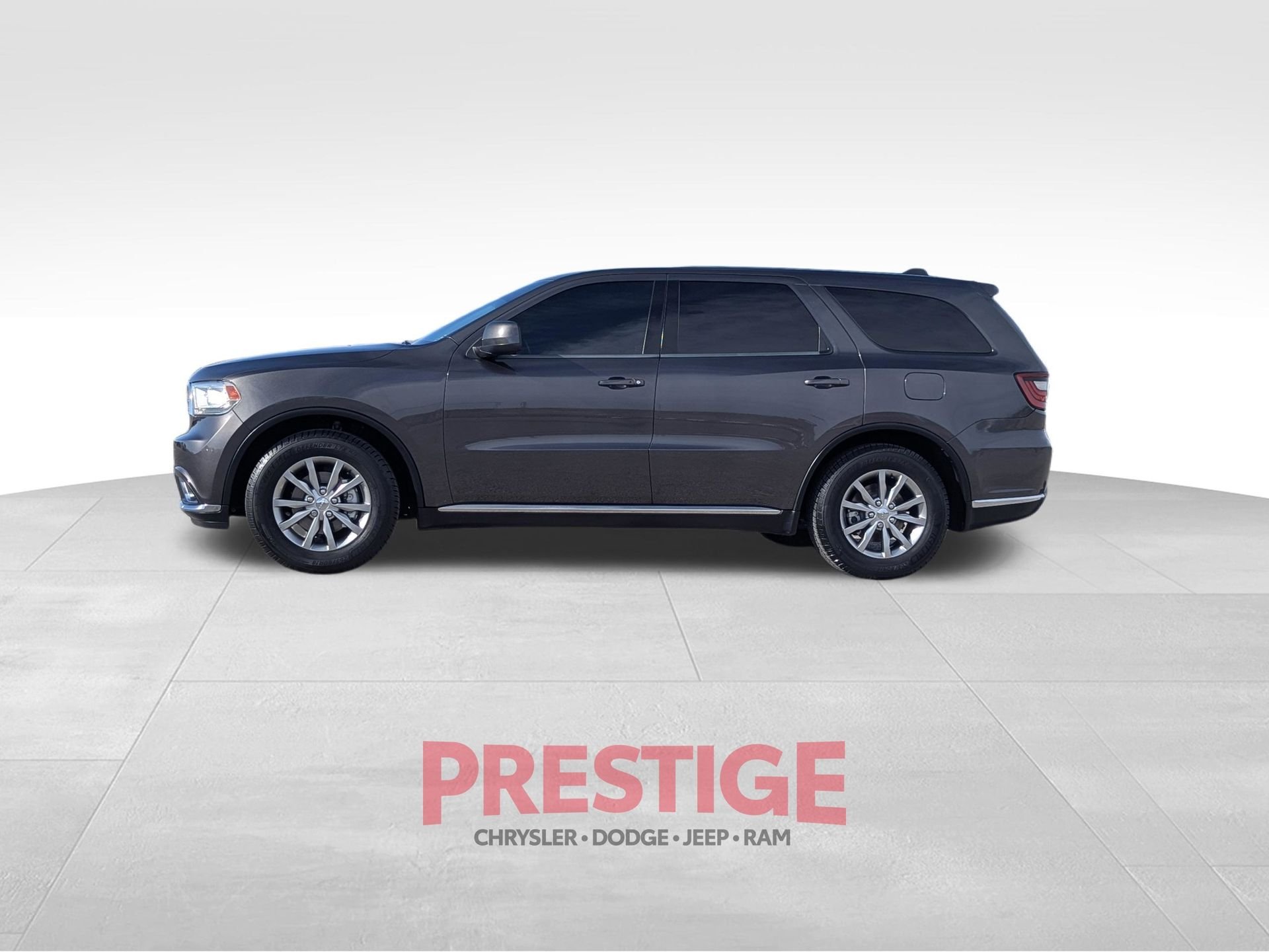 Used 2018 Gray Dodge SXT image 10
