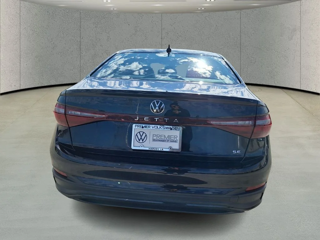 New 2026 Black Volkswagen 1.5T SE image 4