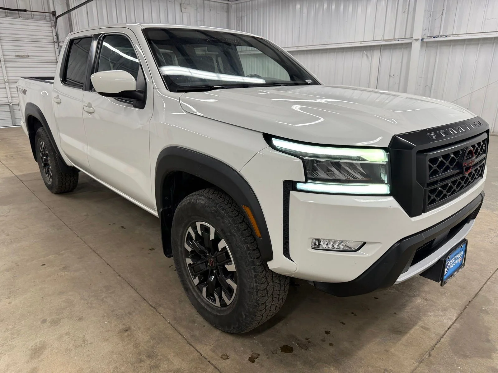 Used 2023 White Nissan PRO-4X image 1
